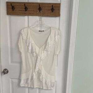 Cable & Gauge Ivory Ruffled Blouse